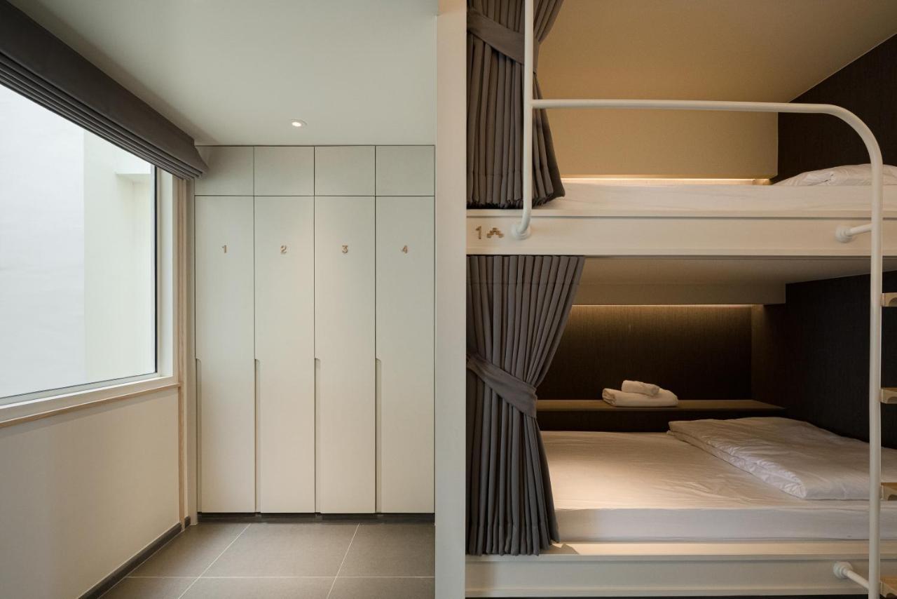 Yanh Ratchawat Hotel Банкок Екстериор снимка