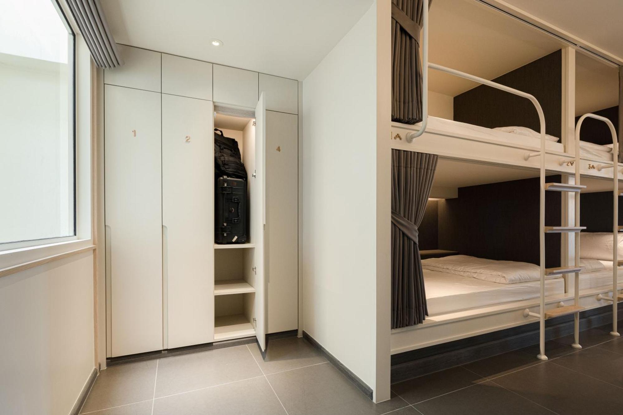 Yanh Ratchawat Hotel Банкок Екстериор снимка