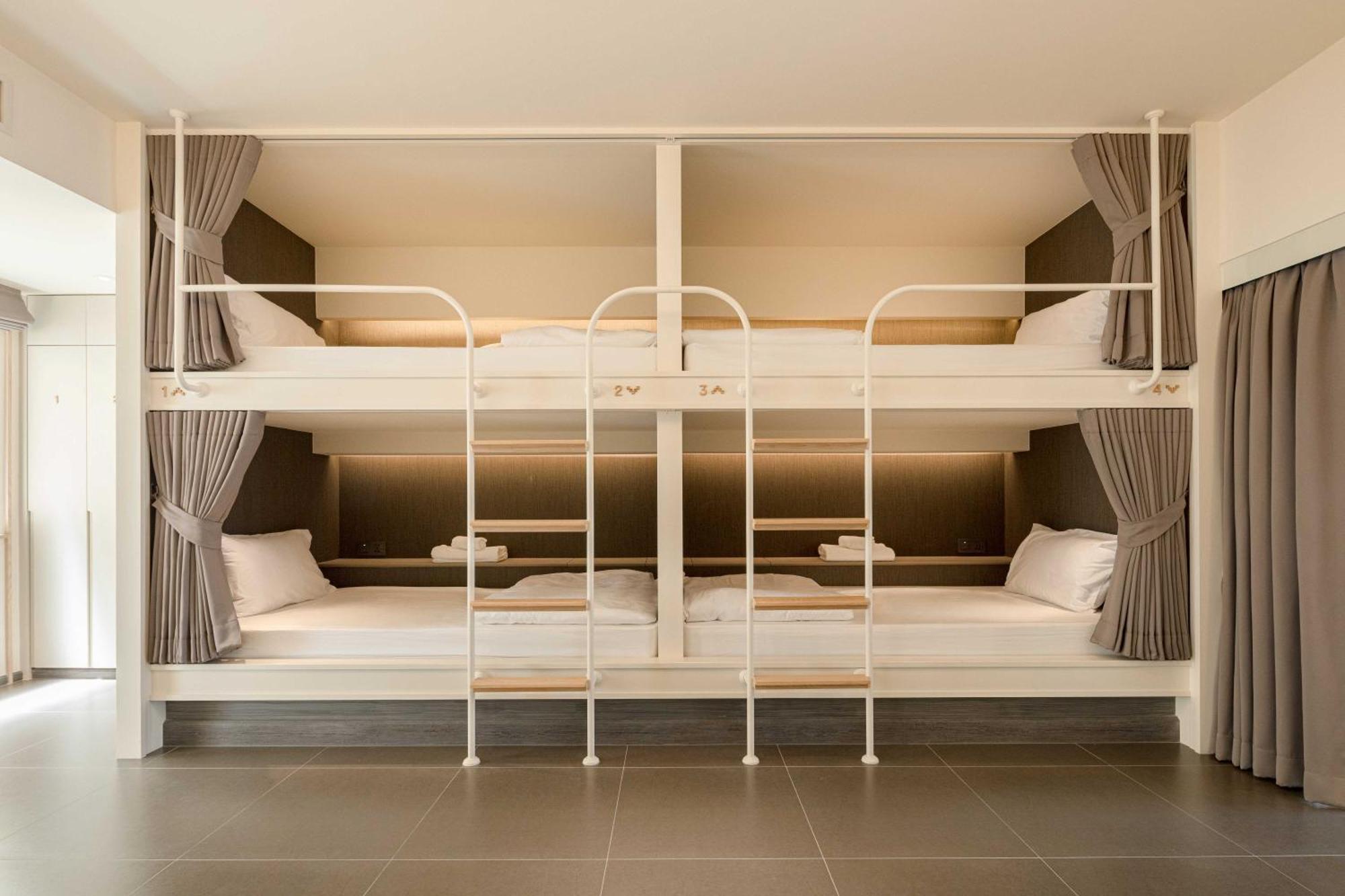Yanh Ratchawat Hotel Банкок Екстериор снимка