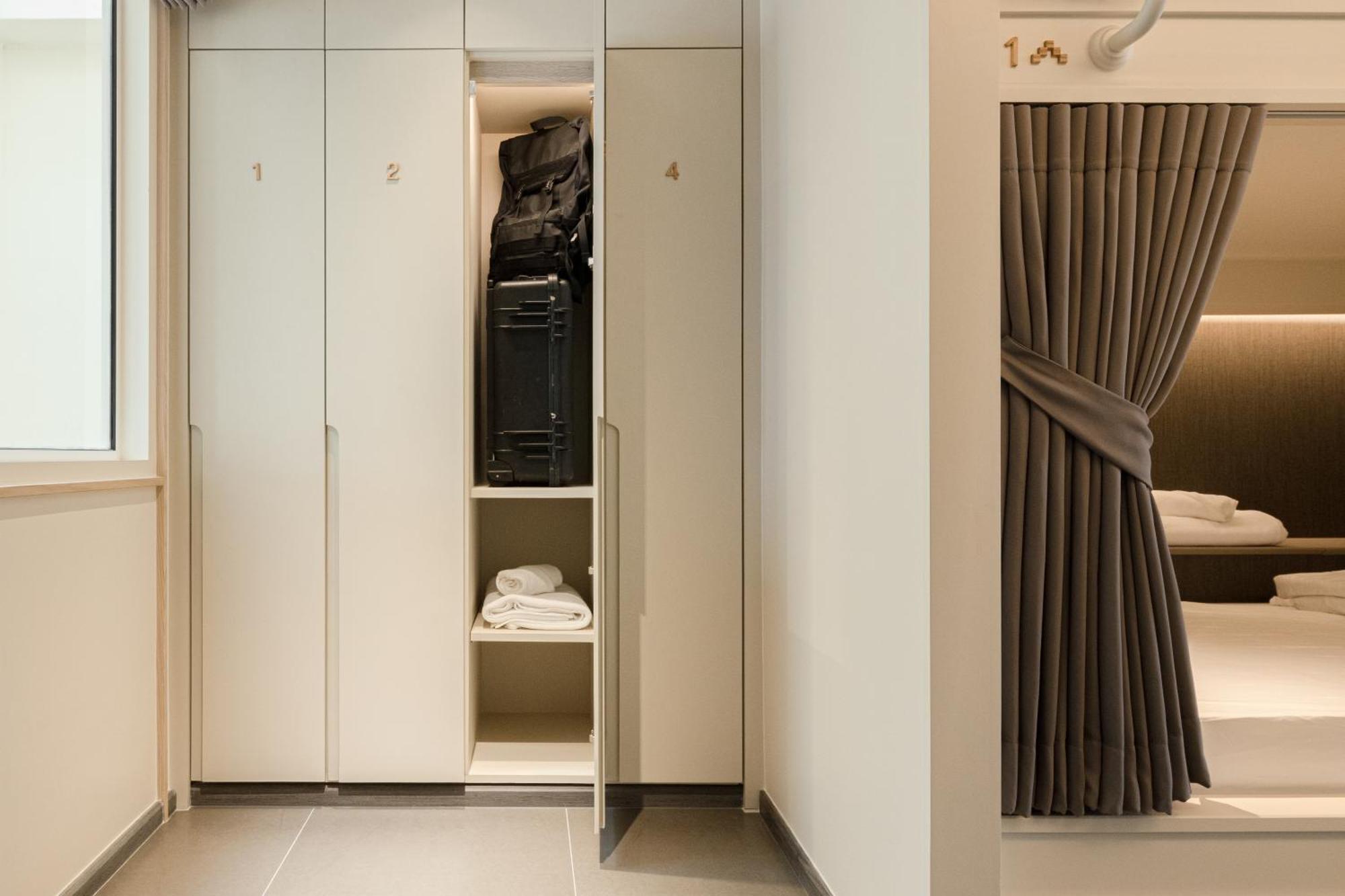 Yanh Ratchawat Hotel Банкок Екстериор снимка
